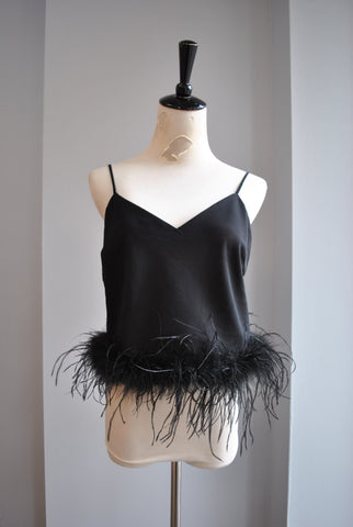 BLACK TOP WITH RUFFLE