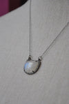 MOSS WHITE AND BLACK AGATE WITH RHINESTONES PENDANT ON GUNMETAL FINISH CHAIN