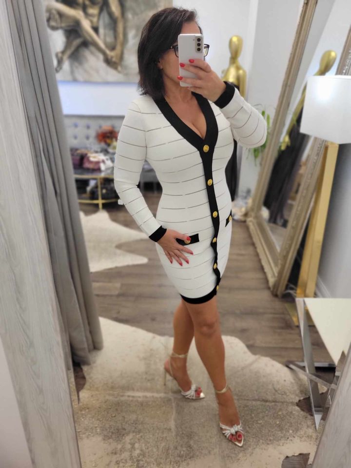 WHITE AND BLACK BANDAGE DRESS WITH GOLD BUTTONS WHITE AND BLACK BANDAGE DRESS WITH GOLD BUTTONS