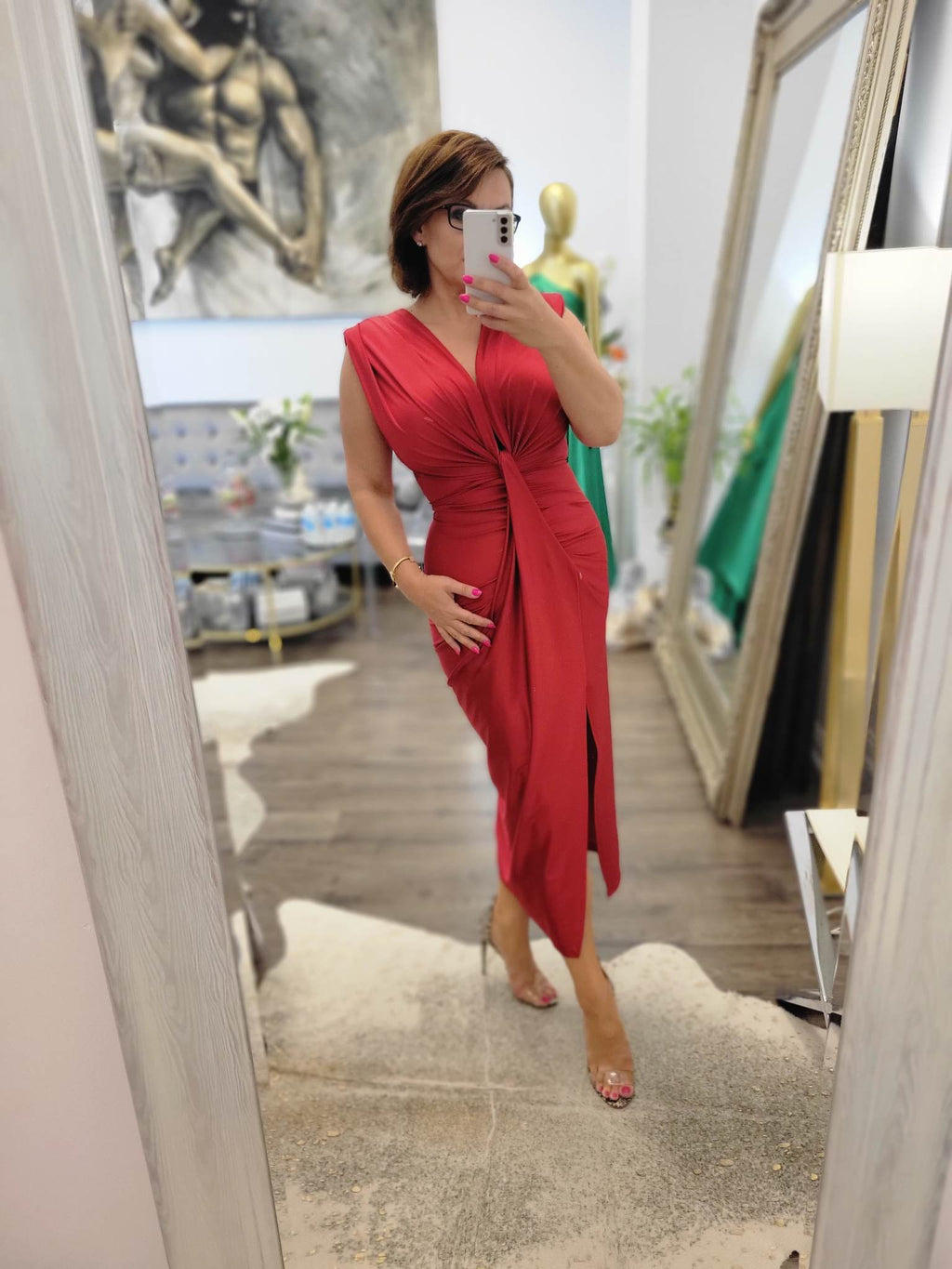 RED FIT MIDI DRESS WITH FRONT RUSHING