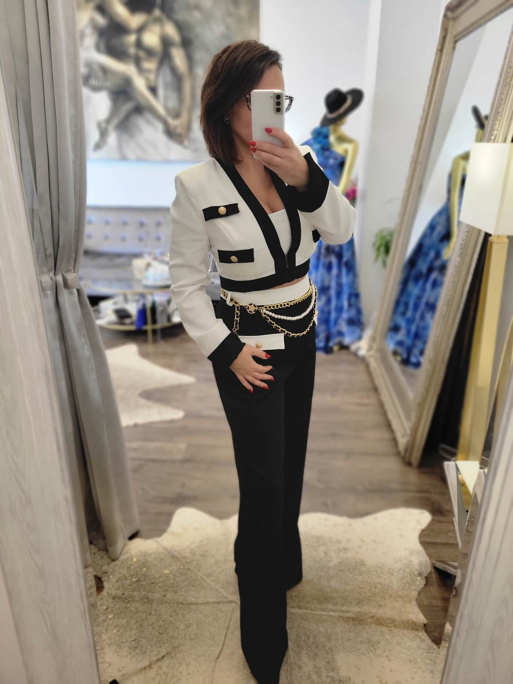 BLACK AND WHITE SET OF FLAIR PANTS AND CROPPED BLAZER