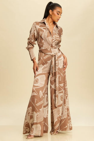BEIGE SUIT WITH FIT JACKET AND CROPPED PANTS