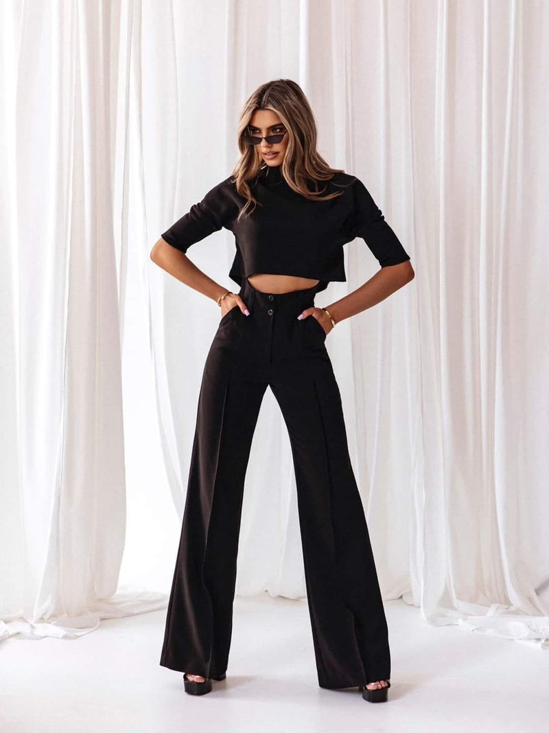 BLACK SET OF HIGH WAISTED PANTS AND CROPPED TOP