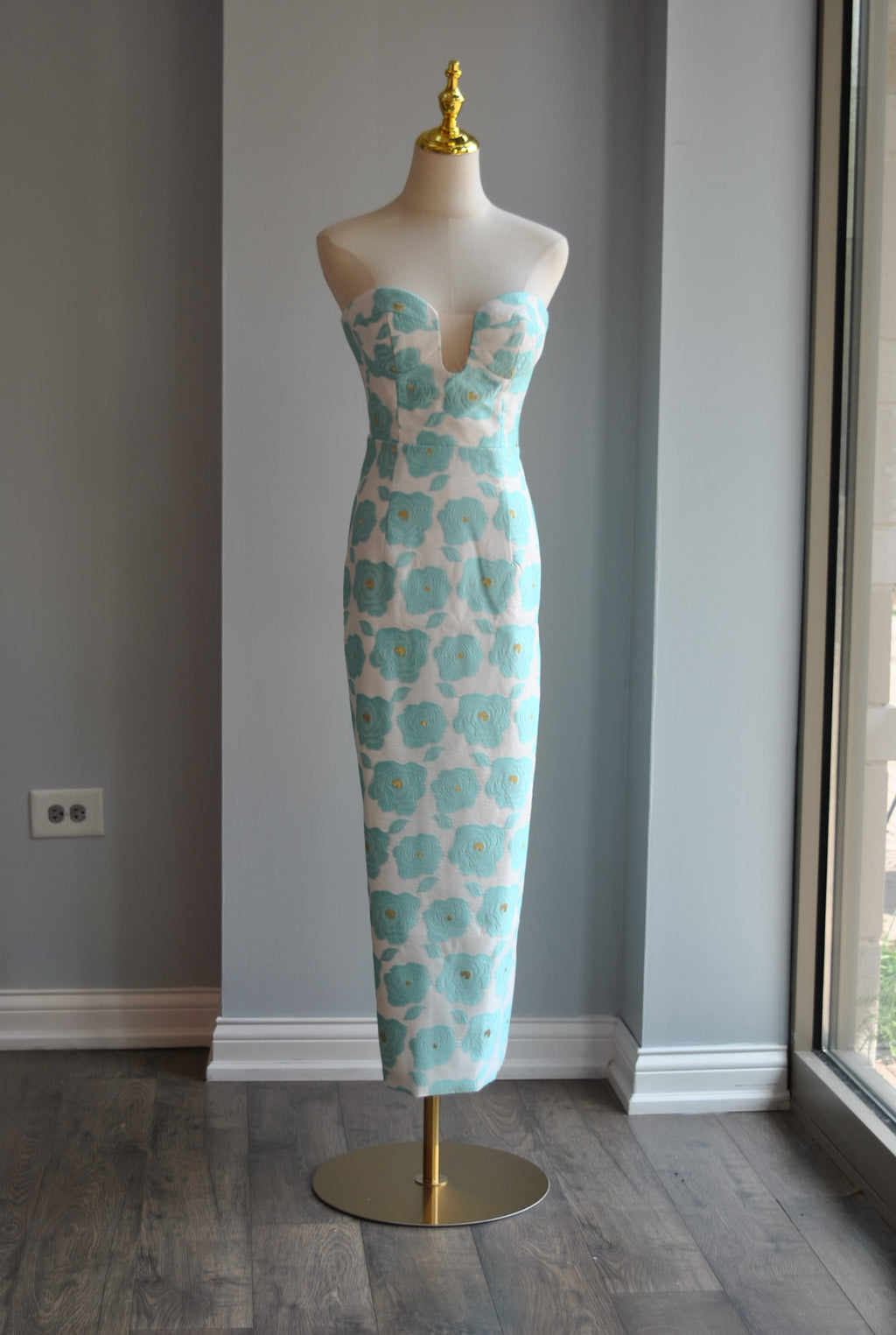 MINT AND WHITE MIDI FIT COCKTAIL DRESS