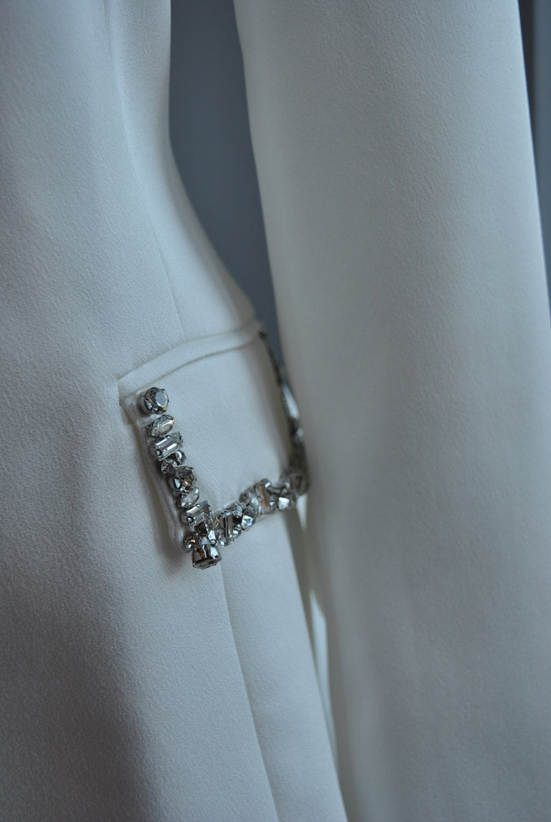 WHITE BLAZER WITH CRYSTALS