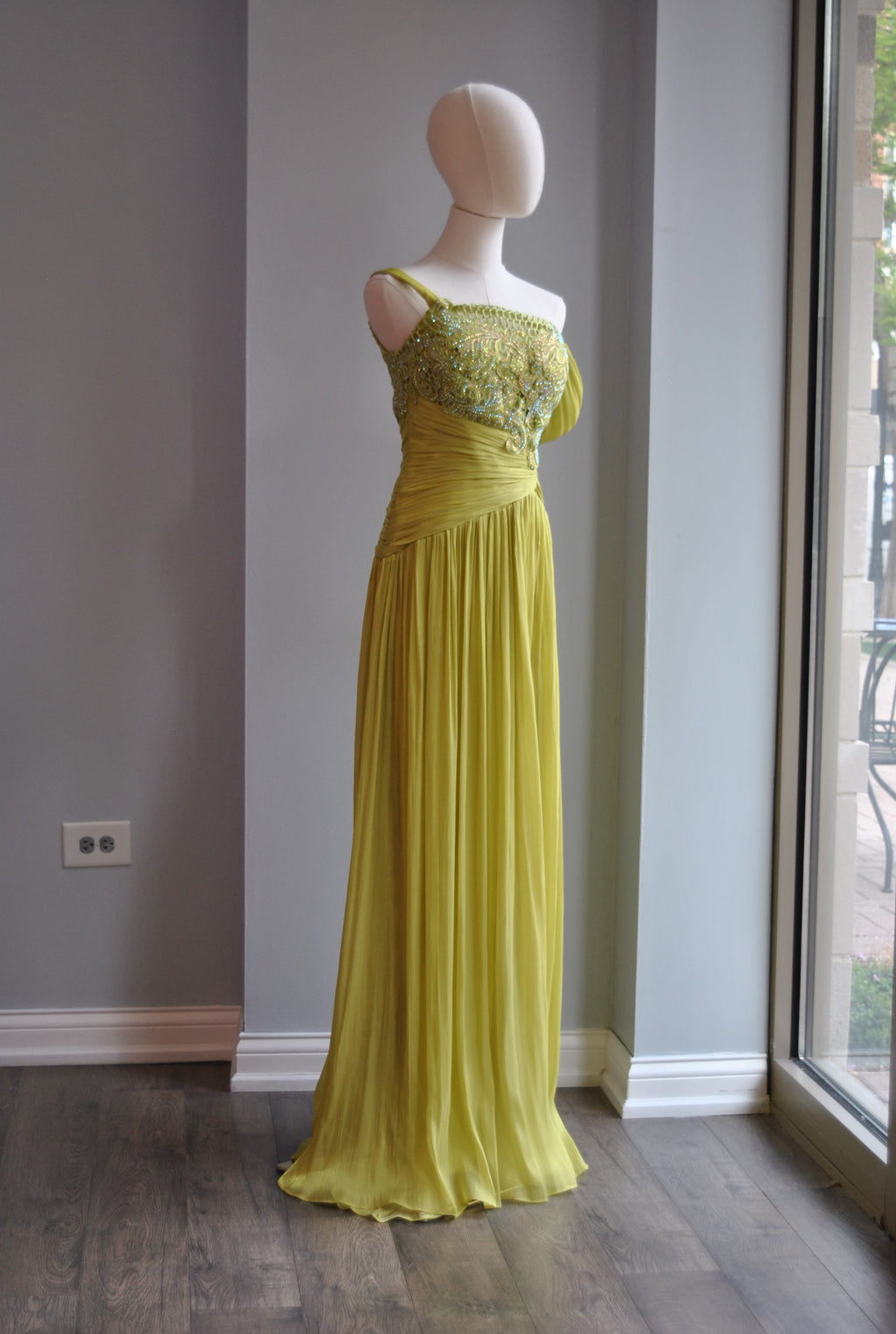 NEON GREEN LONG EVENING GOWN