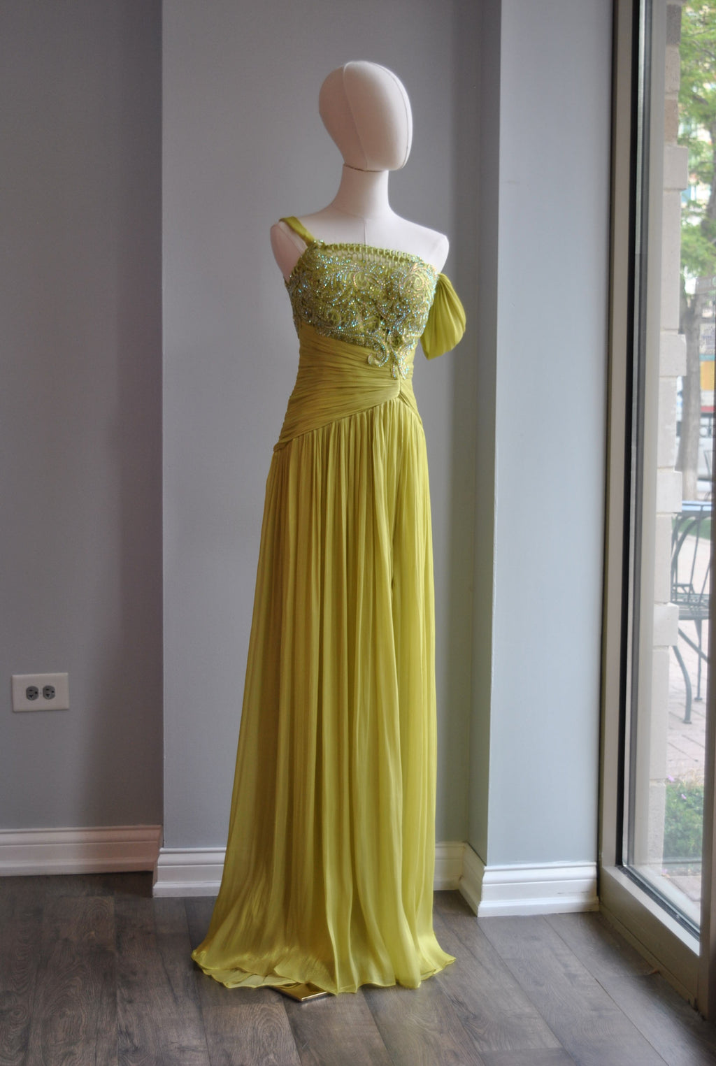 NEON GREEN LONG EVENING GOWN