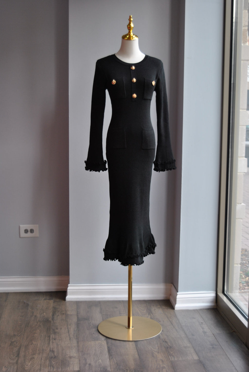 BLACK SWEATER DRESS WITH GOLD BUTTONS