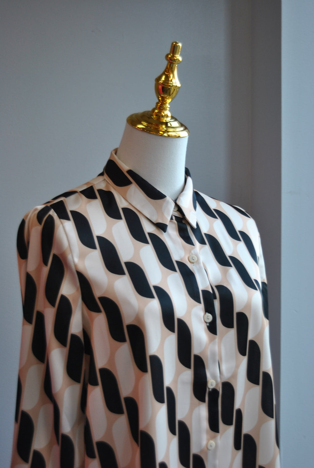 BEIGE MULTI SILKY BLOUSE