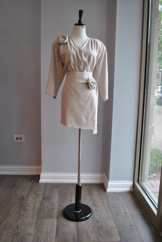 WHITE SET OF HIGH WAISTED PANTS AND CROPPED TOP