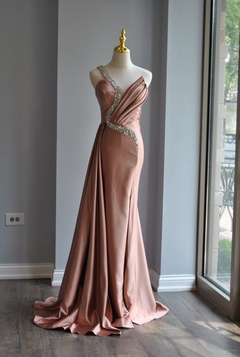 CLEARANCE - ROSE PINK EVENING GOWN WITH CRYSTALS Le Obsession Boutique CLEARANCE - ROSE PINK EVENING GOWN WITH CRYSTALS Le Obsession Boutique