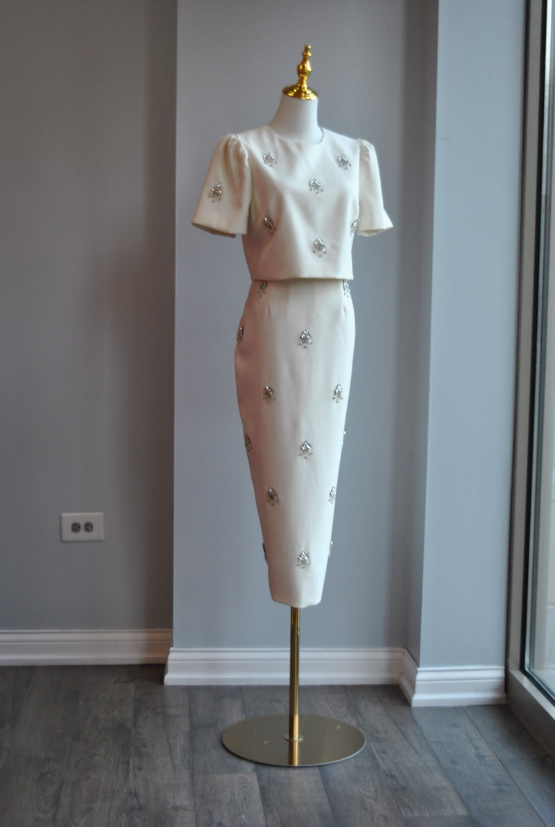 VANILLA SET WITH RHINESTONES