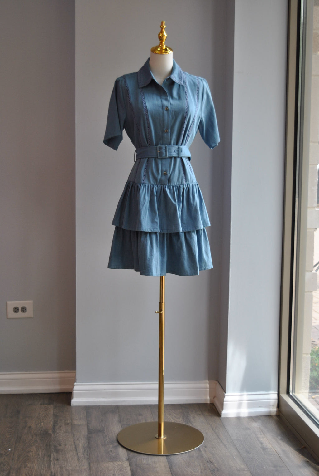 DENIM MINI SUMMER DRESS WITH RUFFLES AND A BELT