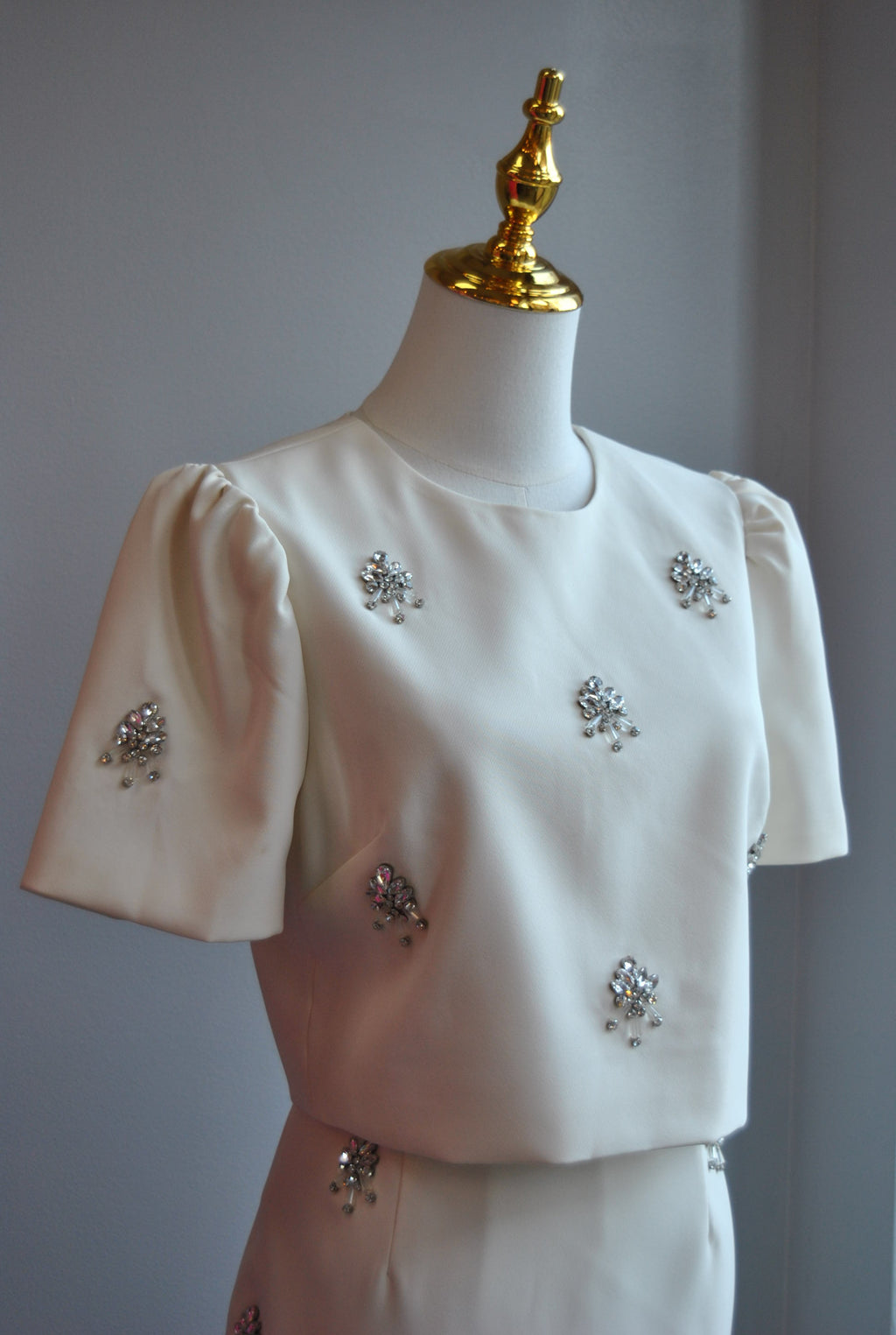 VANILLA SET WITH RHINESTONES