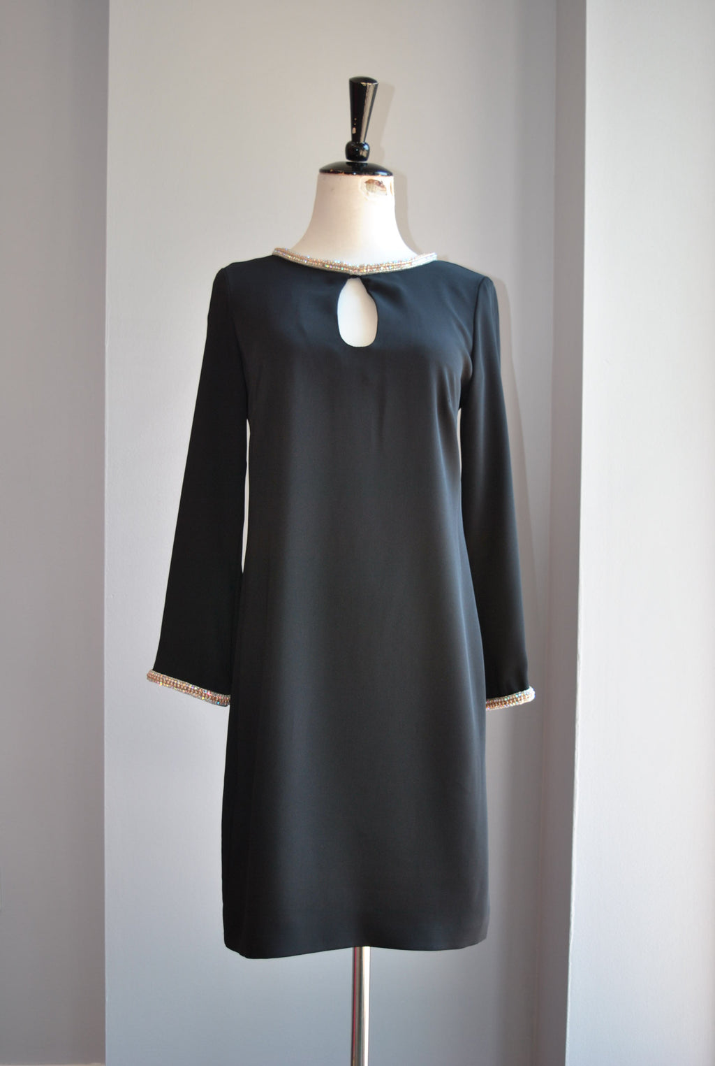 BLACK TUNIC DRESS WITH CRYSTALS