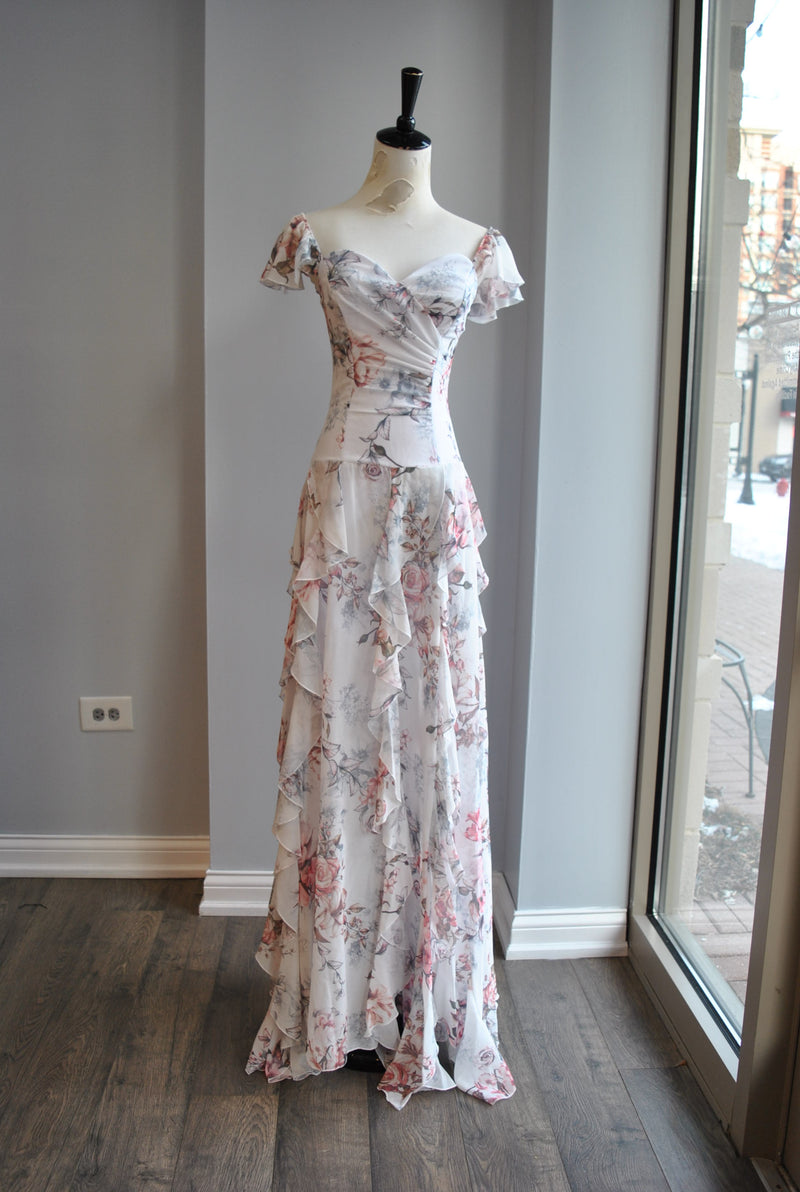 WHITE FLOWER MAXI DRESS