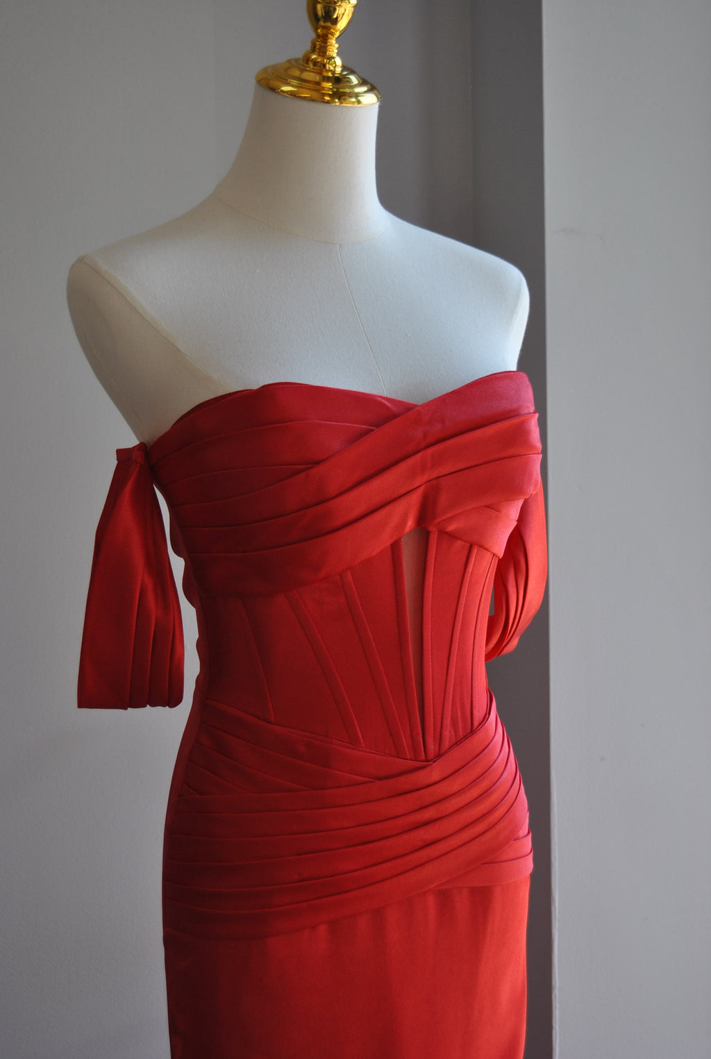 RED SILKY MIDI COCKTAIL DRESS