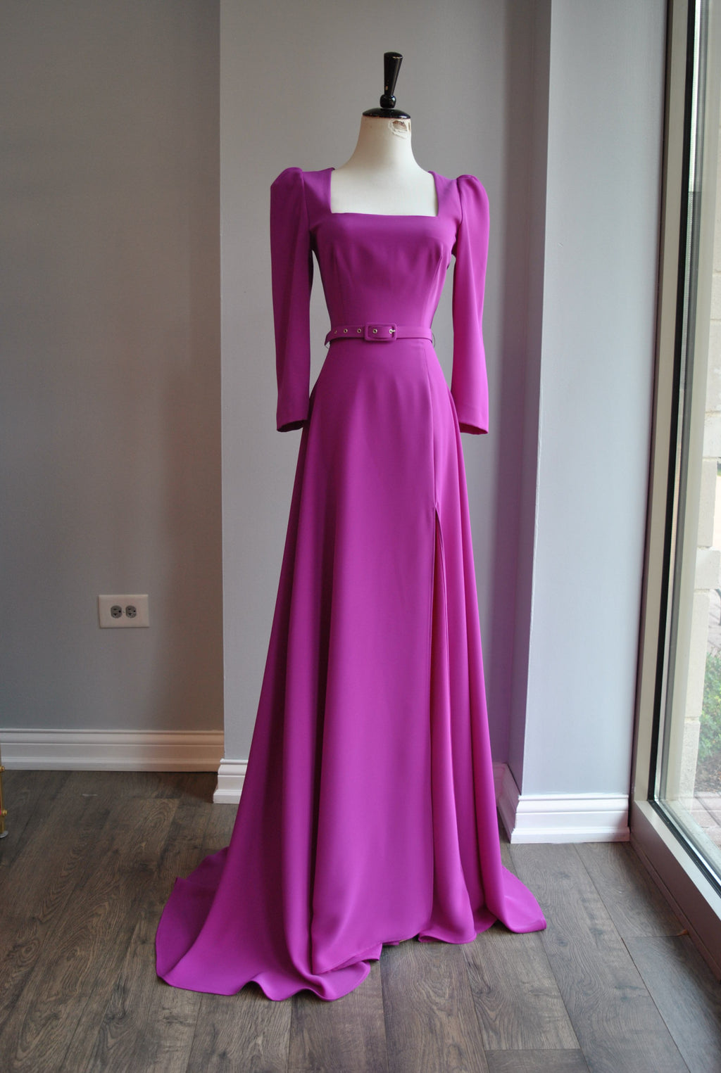 ORCHID LONG EVENING GOWN WITH A BLET