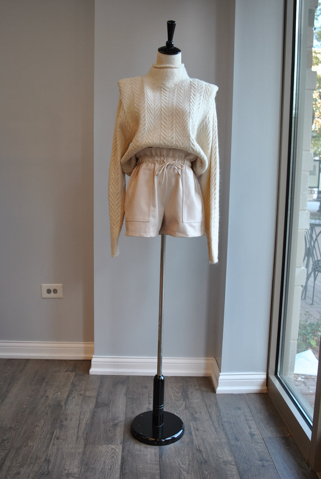CLEARANCE - SAND COLOR FAUX LEATHER SHORTS WITH ELASTIC WAIST AND SIDE POCKETS