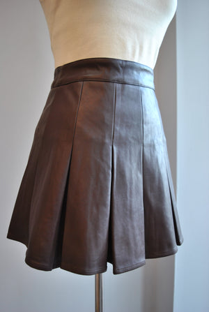CHOCOLATE BROWN FAUX LEATHER SKORT