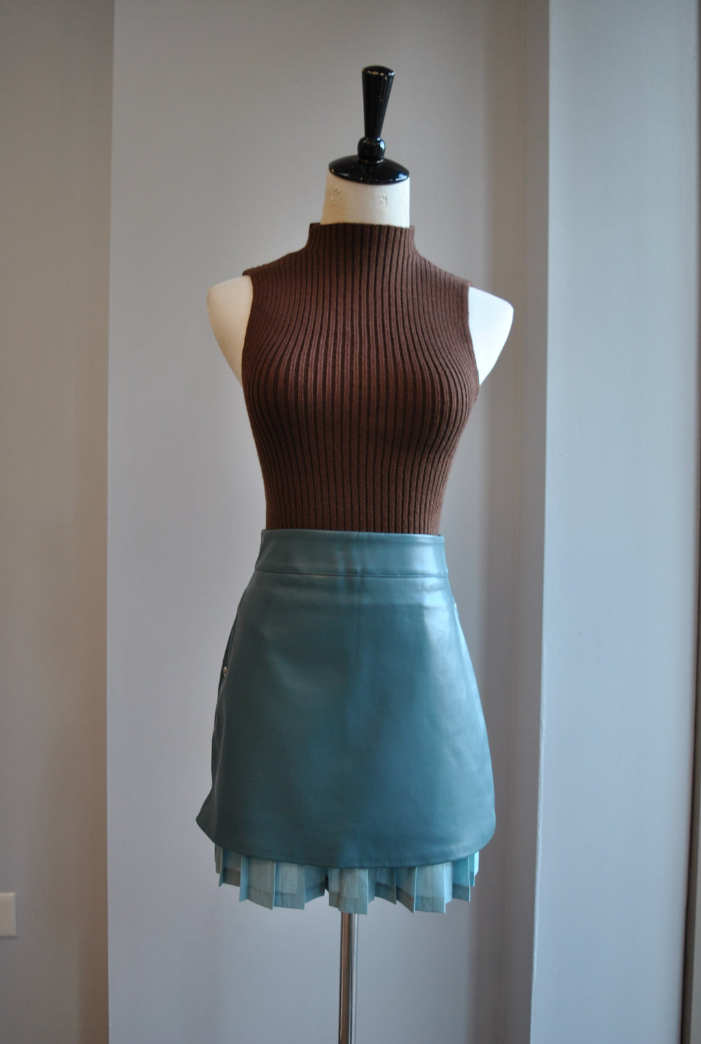CLEARANCE - TEAL / SAGE MINI FAUX LEATHER SKIRT WITH ZIPPERS