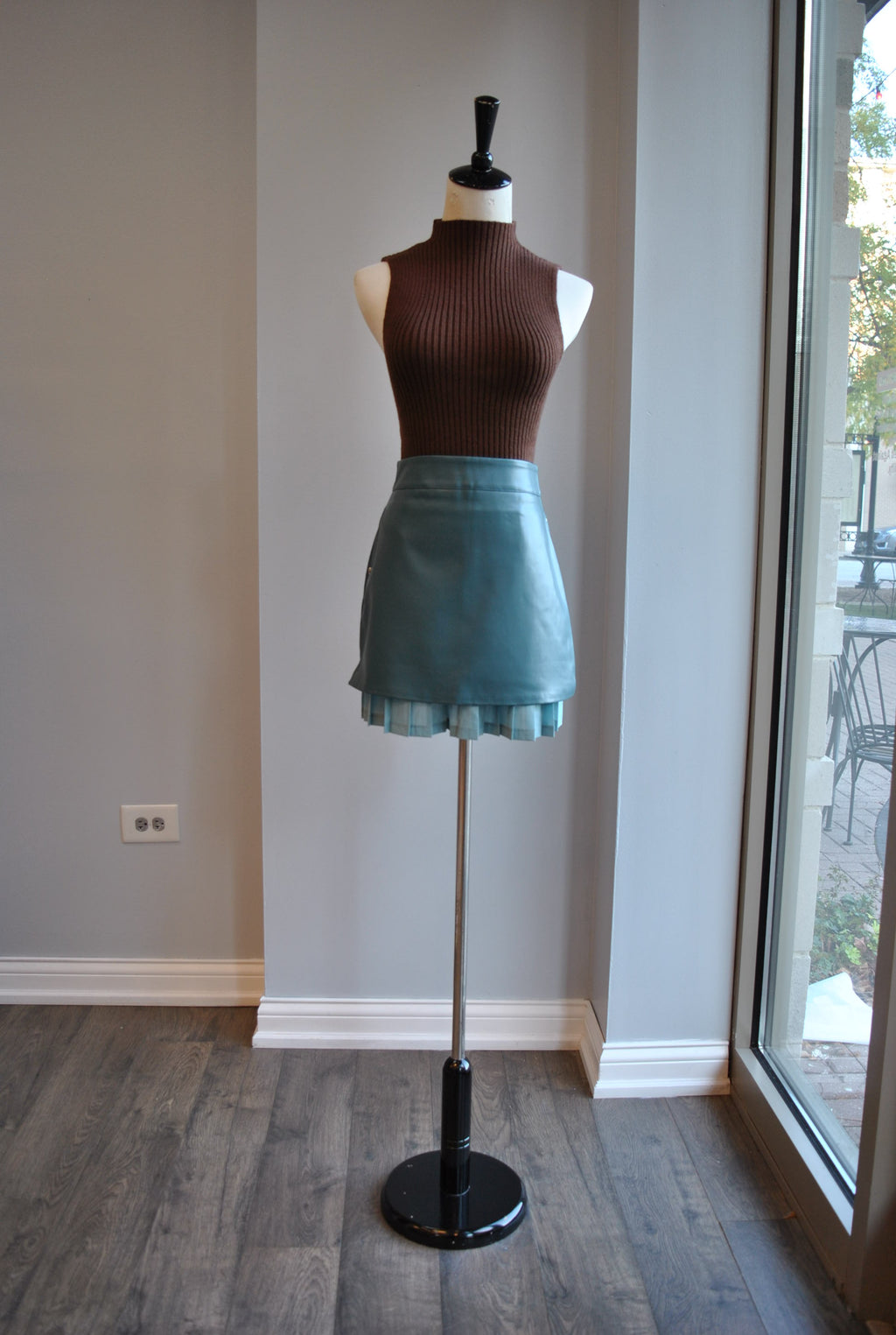 CLEARANCE - TEAL / SAGE MINI FAUX LEATHER SKIRT WITH ZIPPERS