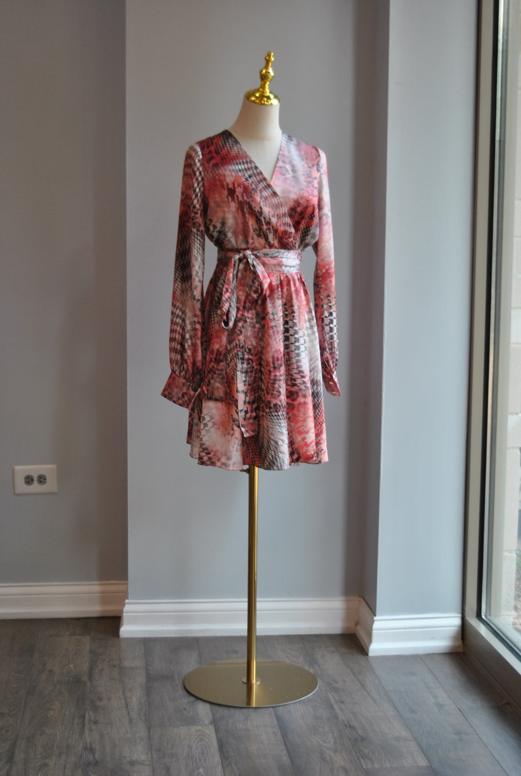 RED MULTI SILLKY FIT AND FLAIR SUMMER DRESS