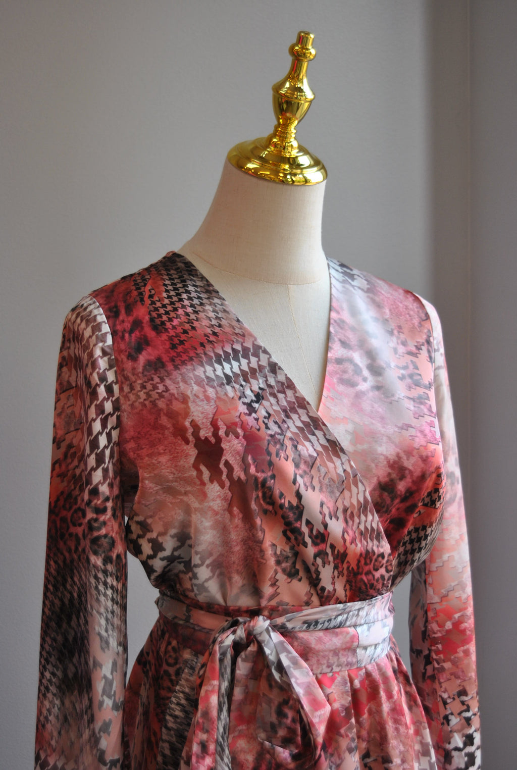 RED MULTI SILLKY FIT AND FLAIR SUMMER DRESS