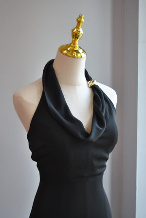 SIMPLE MIDI BLACK DRESS WITH HALTER NECK