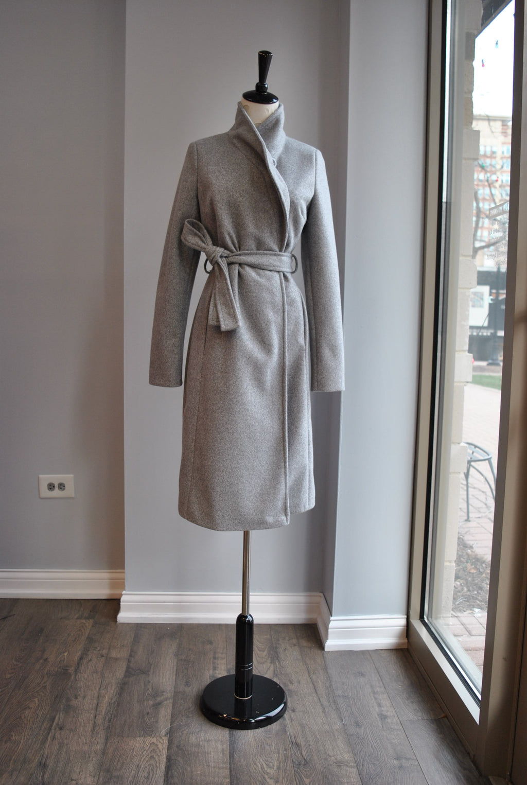 LIGHT GREY SPRING WRAP COAT WITH A BELT