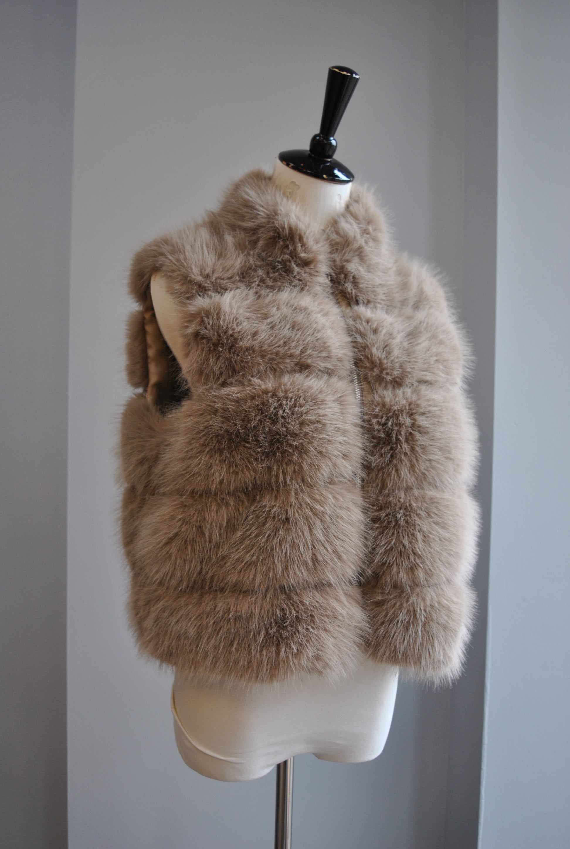 TAUPE FAUX FUR VEST – Le Obsession Boutique
