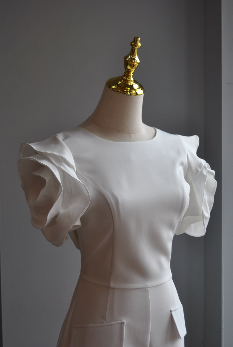 WHITE MINI COCKTAIL DRESS WITH FLOWER SLEEVES