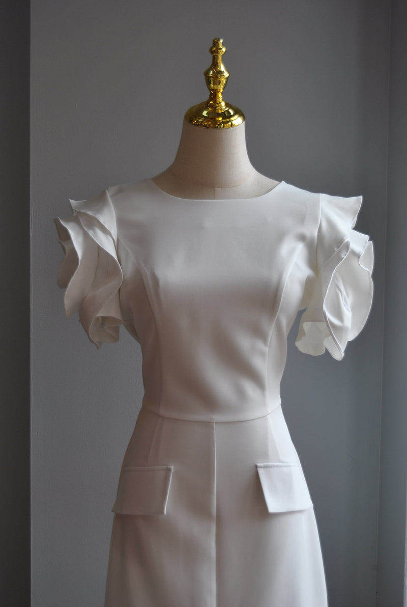 WHITE MINI COCKTAIL DRESS WITH FLOWER SLEEVES