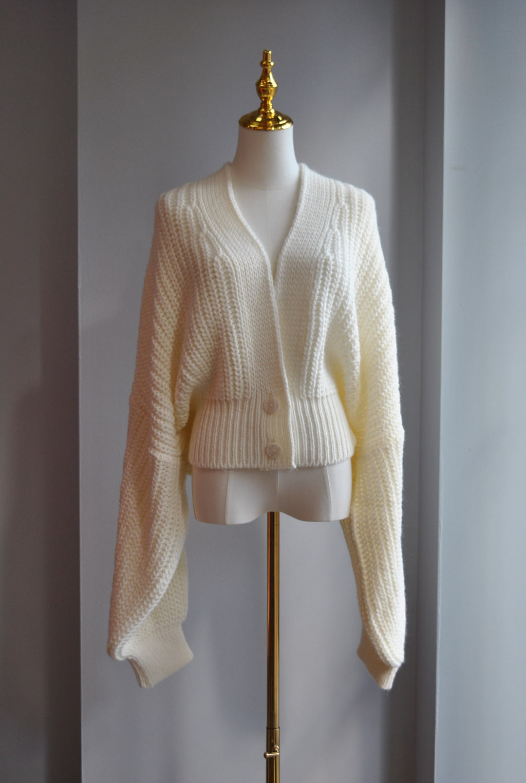 OFF WHITE CHUNKY SWEATER
