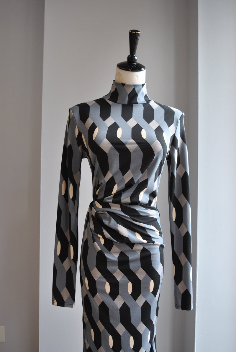 CLEARANCE - GREY MULTI FIT FALL DRESS WITH RUSHING