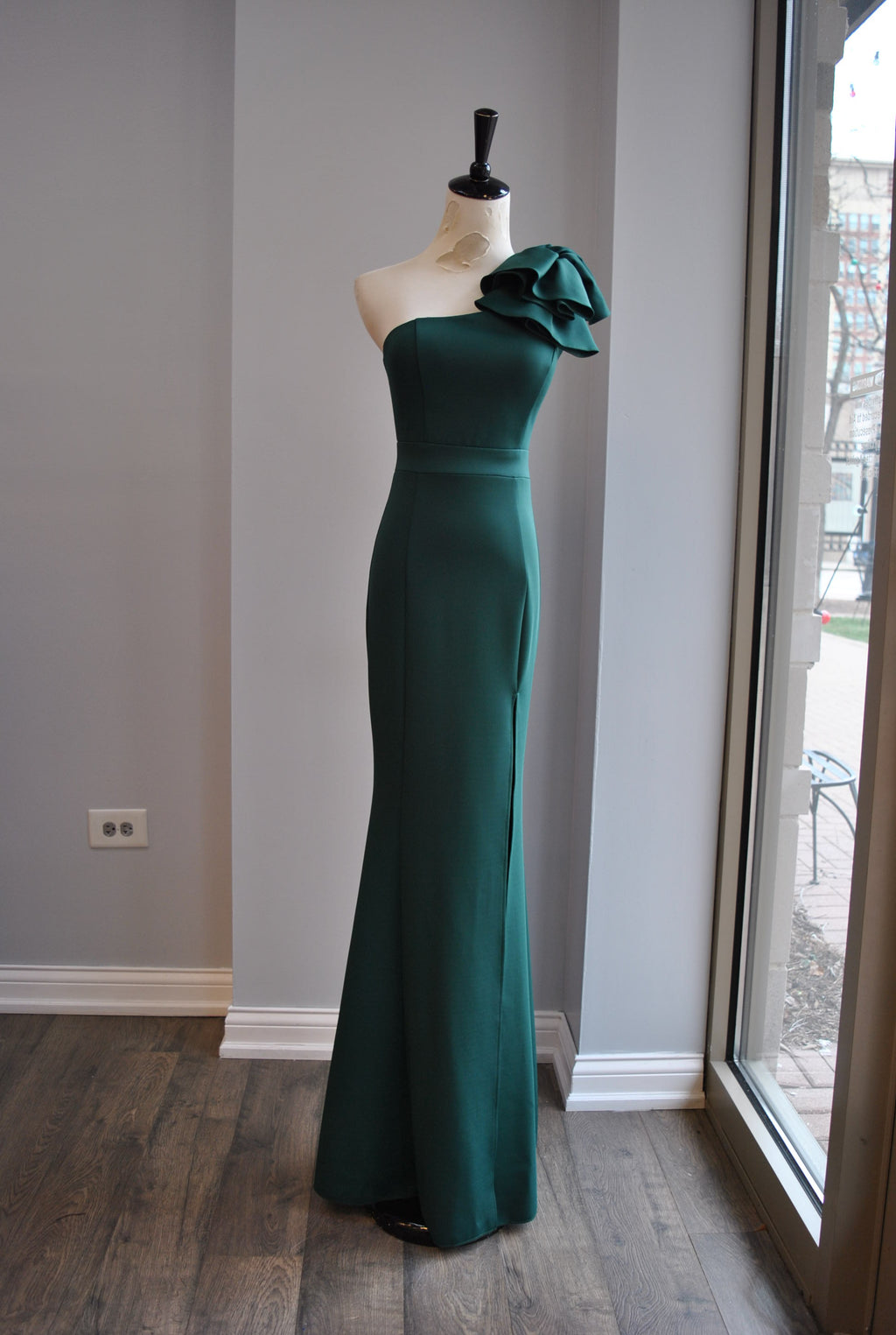 FOREST GREEN LONG EVENING DRESS WITH SIDE BOW