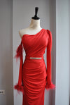 RED SIMPLE ASYMMETRIC DRESS WITH FEATHERS