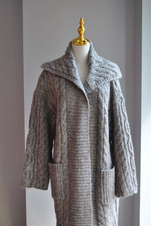GREY SWEATER CARDIGAN