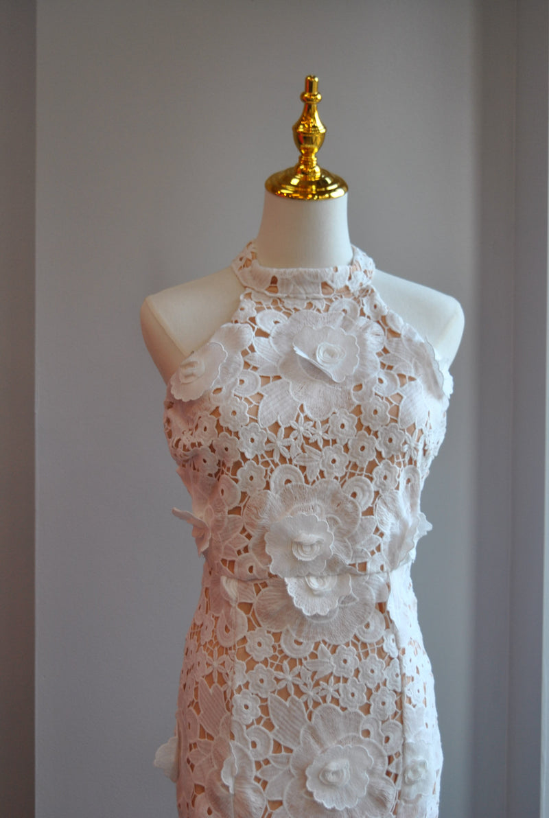 WHITE LACE MIDI DRESS