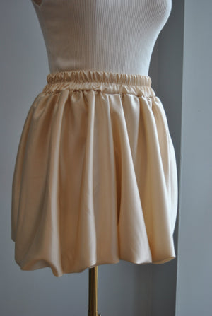 CHAMPAGNE SILKY MINI SKIRT
