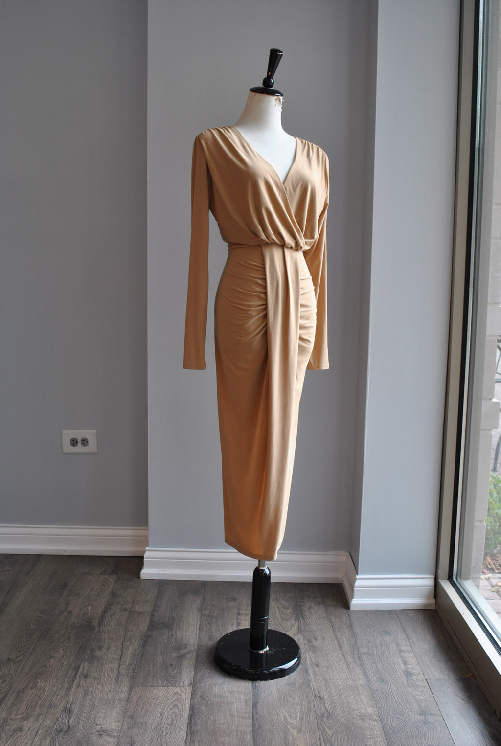 BEIGE FIT MIDI DRESS