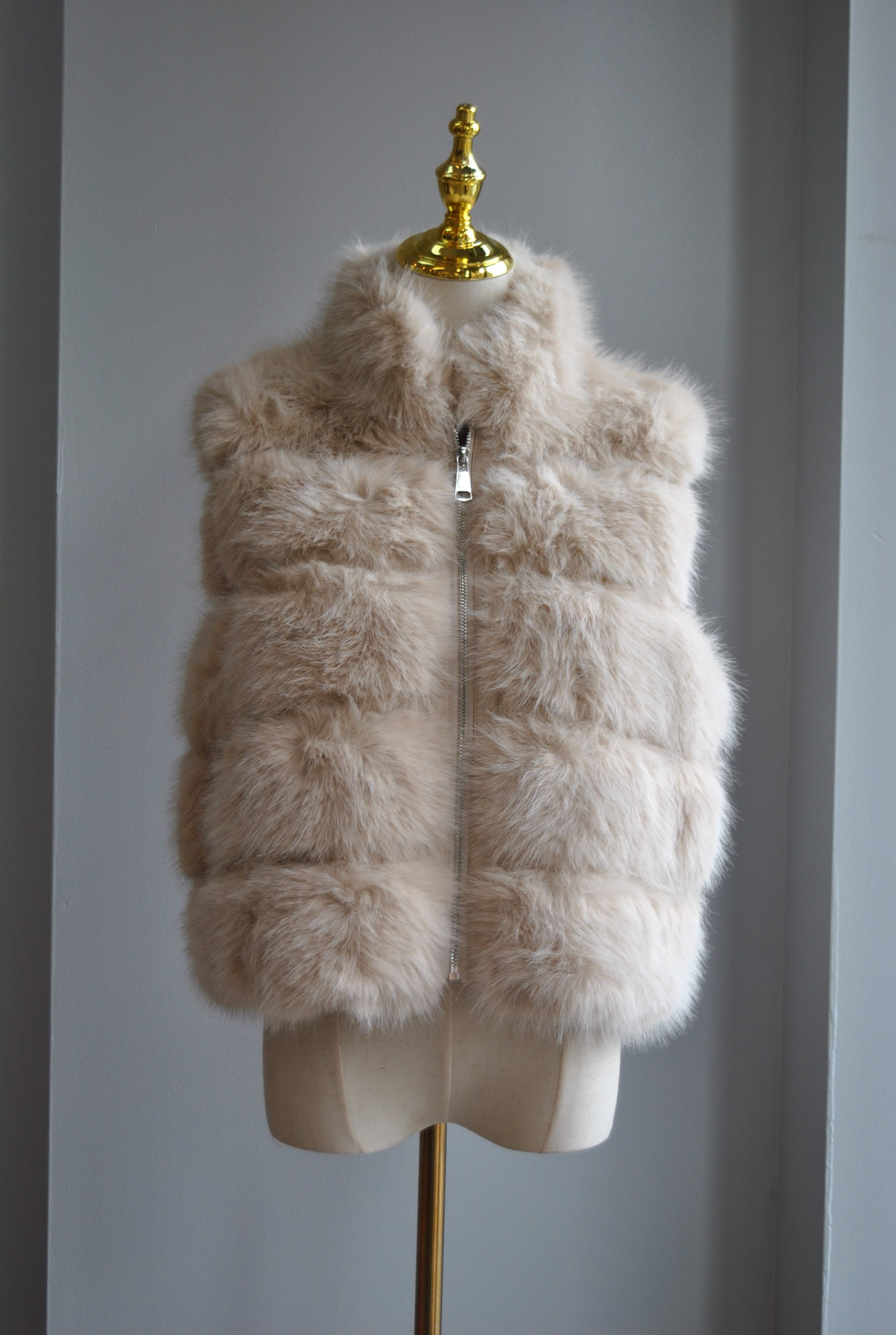 VANILLA FAUX FUR CROPPED VEST – Le Obsession Boutique
