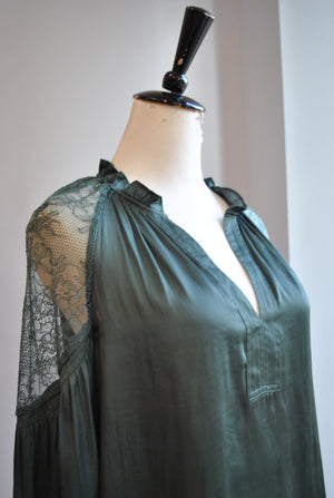 FOREST GREEN SILKY TOP WITH LACE DETAILS