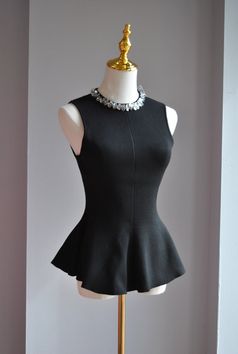 BLACK PEPLUM STYLE TOP