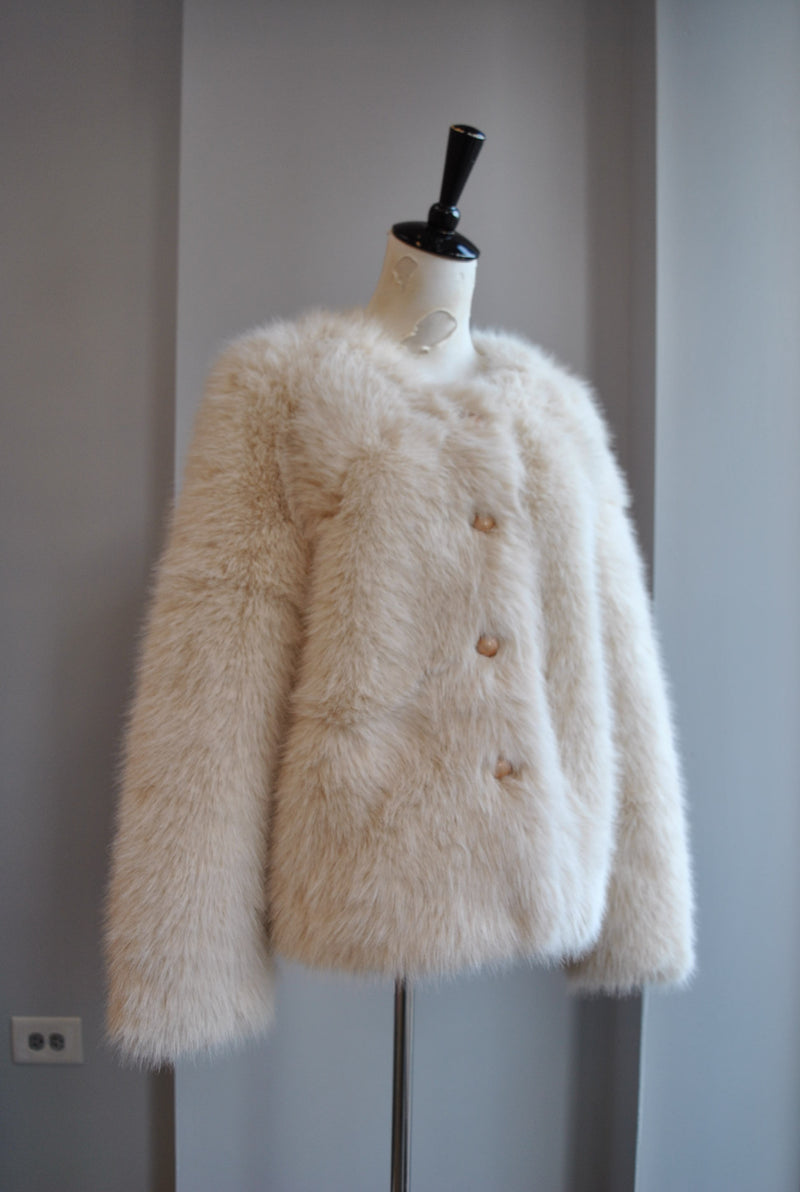 VANILLA FAUX FUR JACKET