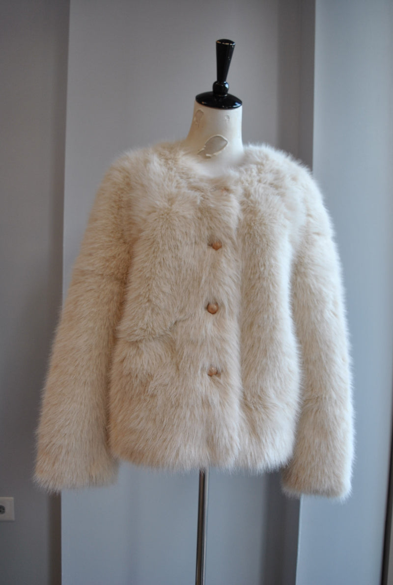 VANILLA FAUX FUR JACKET