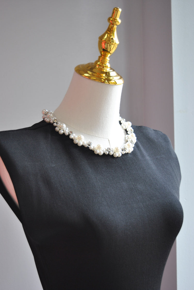 BLACK SIMPLE MINI DRESS WITH PEARLS