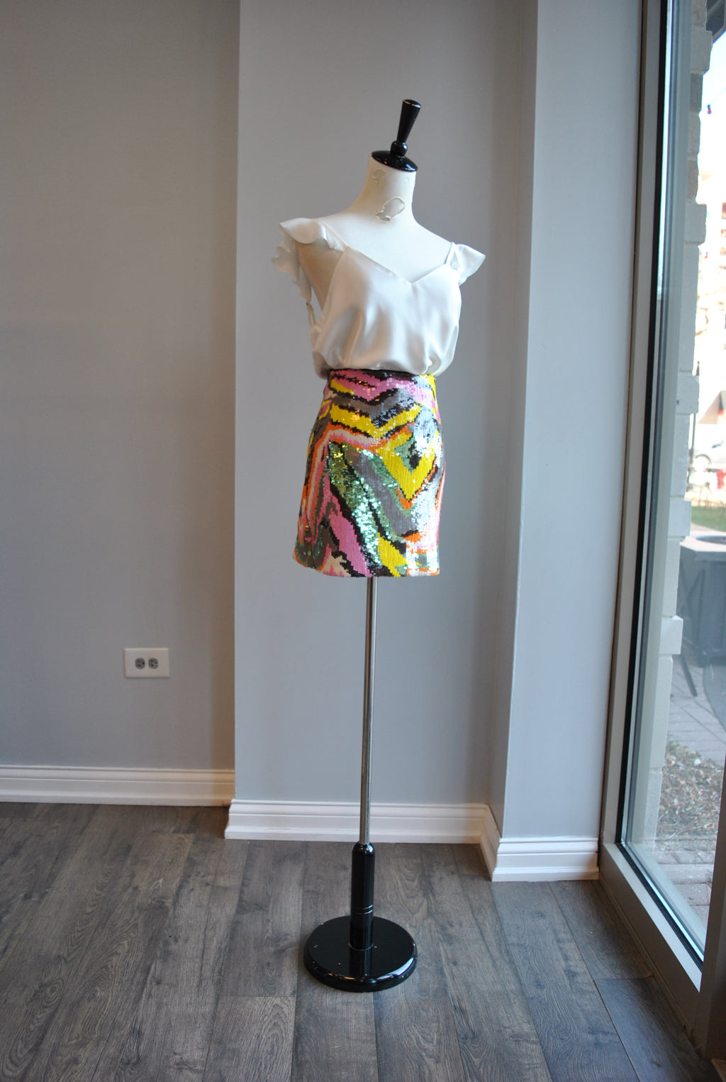 CLEARANCE - MULTICOLOR SEQUIN MINI SKIRT