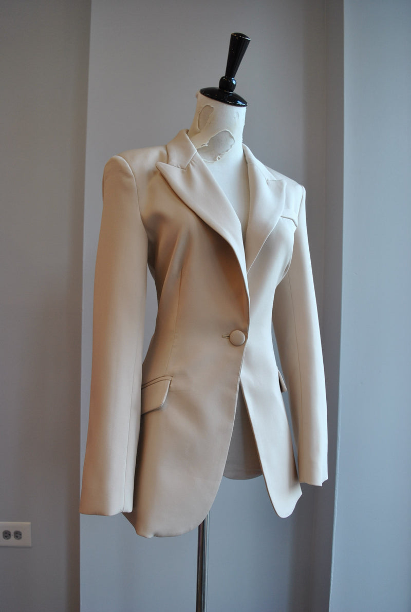 BEIGE BLAZER WITH GOLD DETACHABLE SCARF