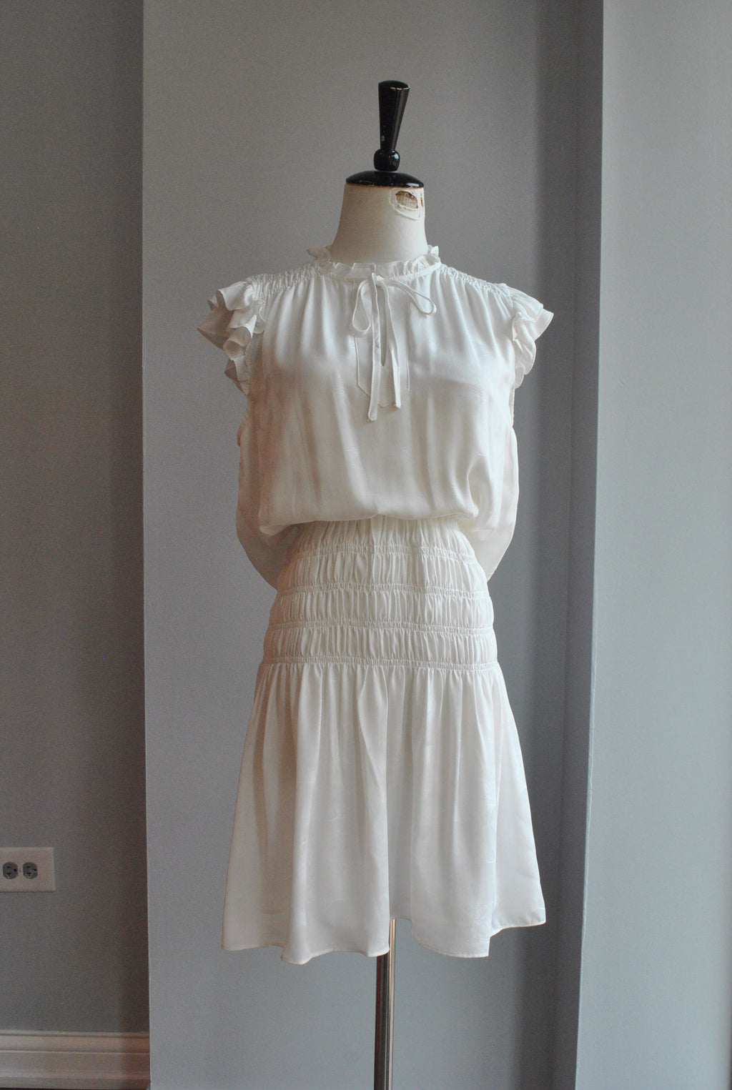 WHITE PEEK A BOO SUMMER DRESS WITH ELASTIC WAIST